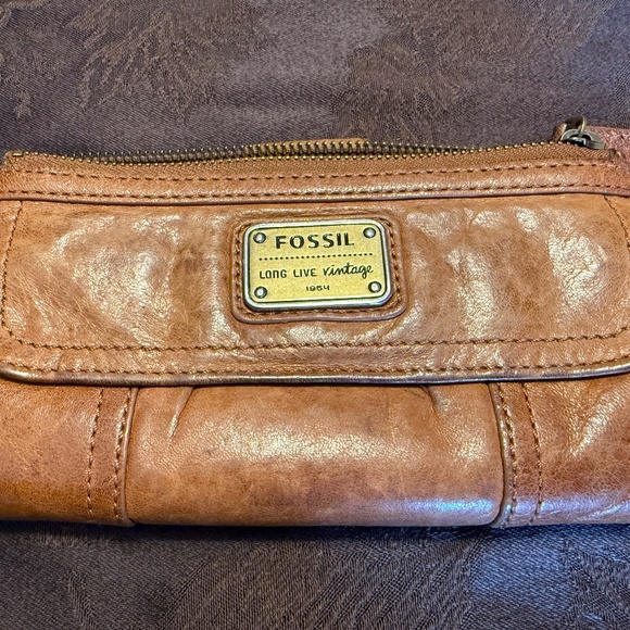 Fossil Long Live Vintage 1954 Lamb Hide Aged Leather Bifold Wallet Zips Snaps - Picture 1 of 5